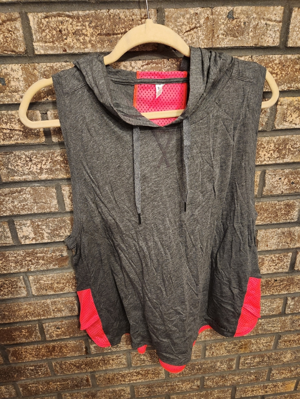 Under Armour Gray Sleeveless Hooded Muscle Tank with Pink Mesh Accents